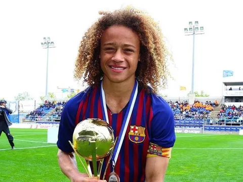 "Xavi mới" rời Barca: Đòn đau cho La Masia