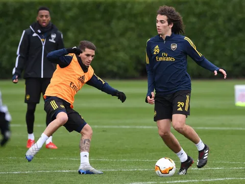 XONG! Arsenal xác định thời điểm chốt hạ tương lai hai "kẻ lưu đày"