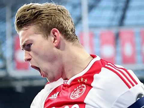 XONG! HLV Ajax phá vỡ im lặng, 'bom tấn' De Ligt đang được kích hoạt