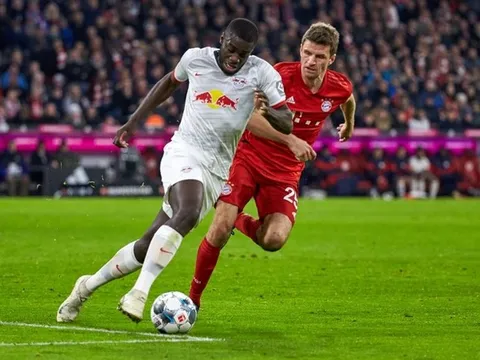 XONG! 'Hòn đá tảng" cả châu Âu thèm khát phá vỡ im lặng về tương lai