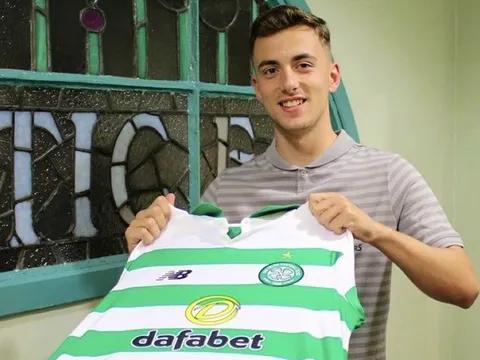 XONG! Man Utd xuống tay, đẩy 'O'Shea đệ nhị' sang Scotland