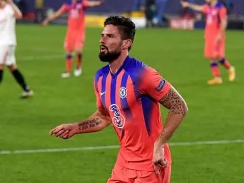 XONG! Pirlo thừa nhận Giroud sẽ hữu ích với Juventus