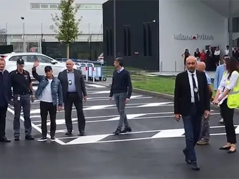 XONG! 'Sao thất sủng' Man United đã đến Milan