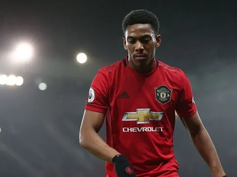 XONG! Solskjaer báo tin cực sốc về Martial, M.U gặp đại họa