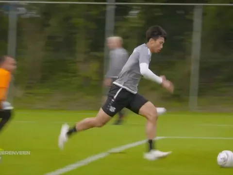 XONG! Văn Hậu ghi bàn, SC Heerenveen vẫn không thay đổi