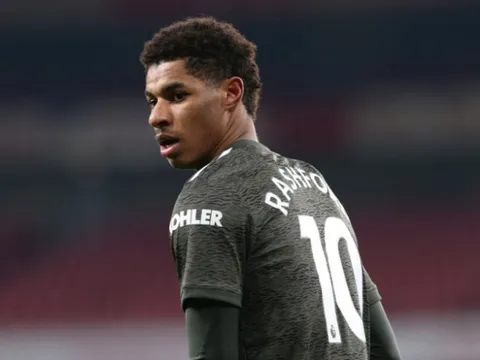 Pha di chuyển đỉnh cao bị Rashford phá nát, Wan-Bissaka lộ rõ vẻ thất vọng