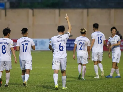 Xuân Trường toả sáng với 2 bàn thắng, HAGL thắng kịch tính Thanh Hoá