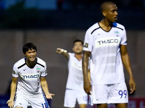 Tuấn Anh, Văn Toàn "nổi đoá" với ngoại binh Brazil của HAGL
