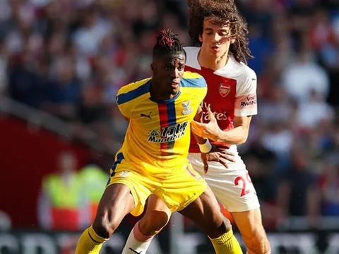 Đội nhà thảm bại, 'bom tấn hụt' Arsenal bực bội lên án đồng đội