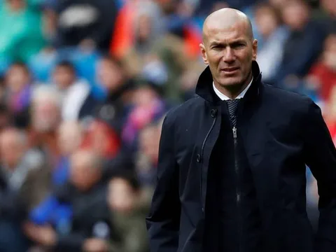 Zidane sẵn sàng gạt bỏ “siêu sao” của chủ tịch Perez
