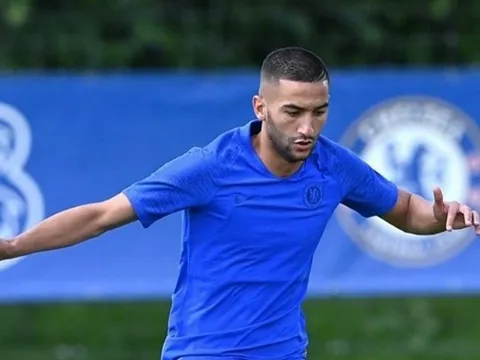 Ziyech làm 1 điều trên sân tập, Lampard lập tức vỗ tay