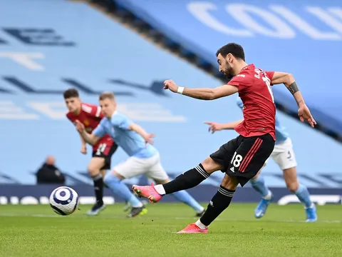 Sút tung lưới Man City, Bruno Fernandes "đỉnh của chóp"