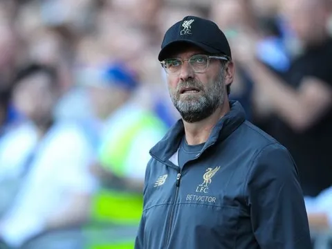 Vì sao Liverpool thất hứa với 450 người hâm mộ?