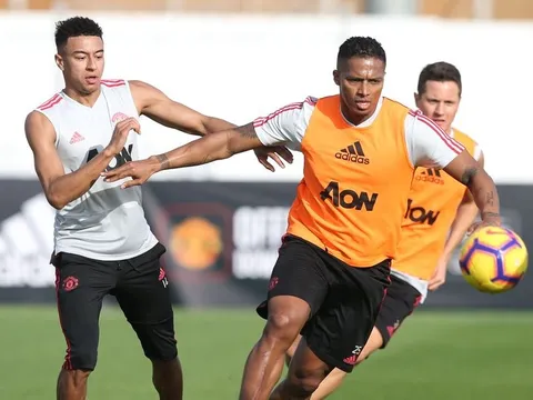 Solskjaer nói thẳng về tương lai của Valencia