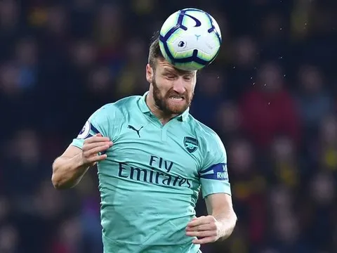 Bị ghẻ lạnh, 'cái gai trong mắt fan Arsenal' phán câu xanh rờn