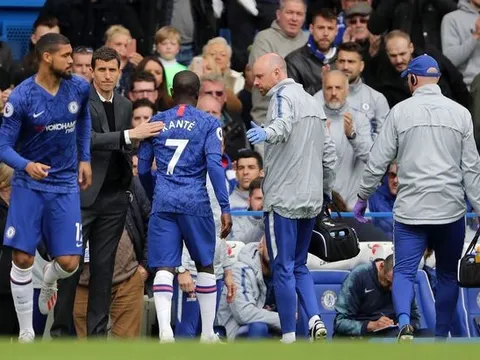 Sarri: "Tôi đã sai lầm khi để cậu ấy ra sân"