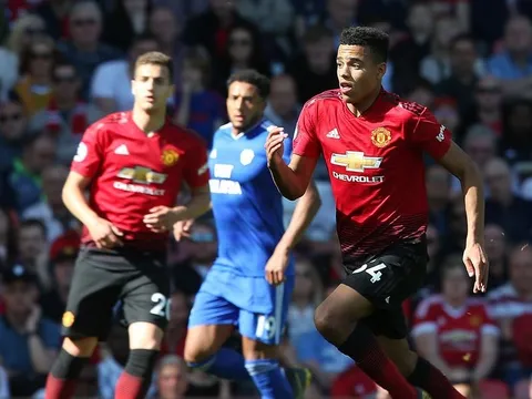 Nicky Butt cảnh báo Solskjaer về Greenwood