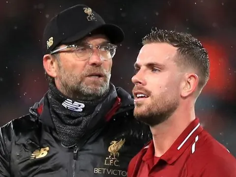 Đánh bại Porto, HLV Klopp nói lời xin lỗi Henderson
