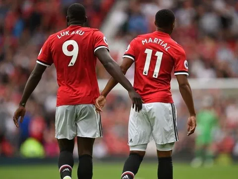 "Jones, Fred, Matic, Lukaku Martial - hãy bán 5 cái tên này"