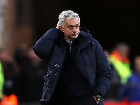 Đấu Liverpool, Mourinho được khuyên bắt chước ngón đòn của Solskjaer