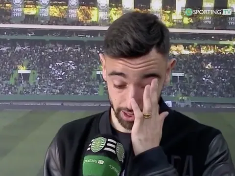 Đến Man Utd, Bruno Fernandes khóc lóc không ngừng