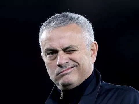 Mourinho: "Bruno Fernandes đã đến Man Utd hay chưa?"