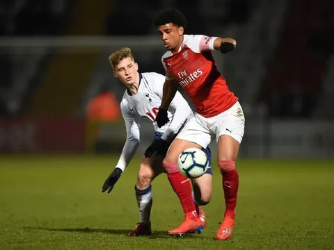 Bayern Munich để mắt đến tài năng trẻ Arsenal