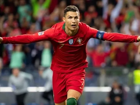 Fan Ronaldo "gây war" cực nhiệt với fan Messi trong ngày CR7 lập siêu phẩm