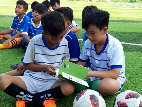 Cựu tuyển thủ Thanh Bình trải lòng về kỹ năng phát triển cầu thủ nhí