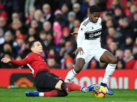 Dùng chiêu 'đắc nhân tâm', Tottenham đánh bại M.U phi vụ 50 triệu bảng