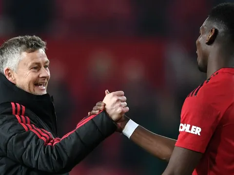 "Để nâng tầm Pogba, Solskjaer cần..."