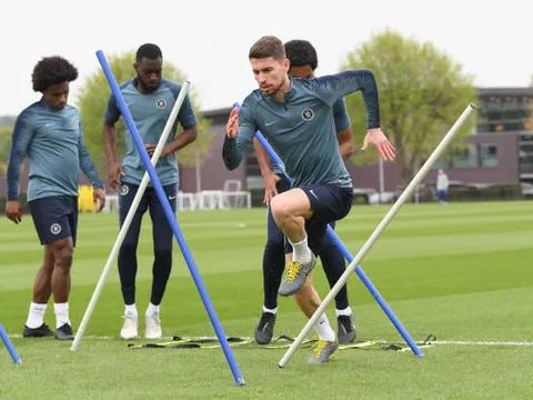 Học trò chăm chỉ "vượt chướng ngại vật", Sarri vẫn chưa hài lòng