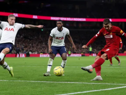Firmino kết liễu Tottenham, Liverpool chạm 1 tay vào chức vô địch EPL