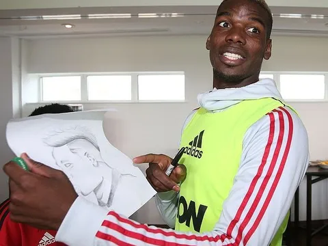 Fan nhí mắc bệnh hiểm nghèo vẽ hình Pogba và De Gea như thật