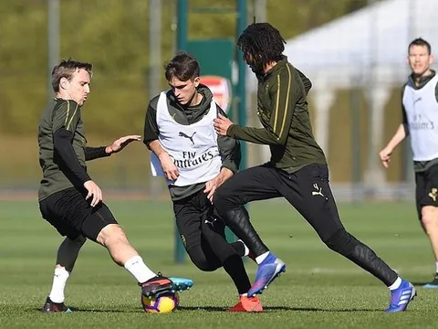 Được hứa trao cơ hội, trò cưng của Emery "quẩy" nhiệt tình trước ma cũ