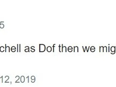 SỐC: Lộ ảnh 4 trọng tài Ngoại hạng Anh 'ăn vụng' ở Indonesia