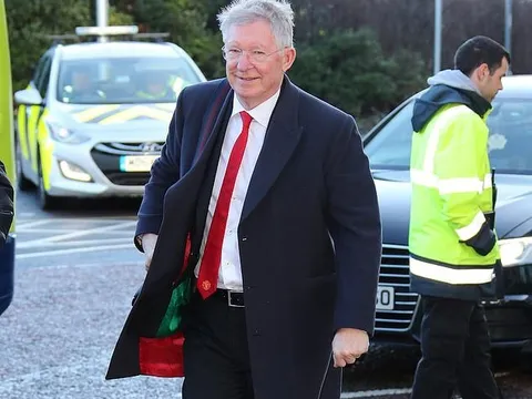 Sir Alex và David Gill theo chân Man Utd đến Pháp, Quỷ đỏ tự tin ngược dòng