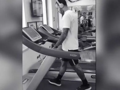 Vụ Fernandes: Giữa bối cảnh có nguy cơ đổ bể, đây là động thái từ Man Utd