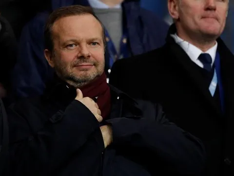 Premier League sóng gió, ông chủ tuyên bố thật lòng về Ed Woodward