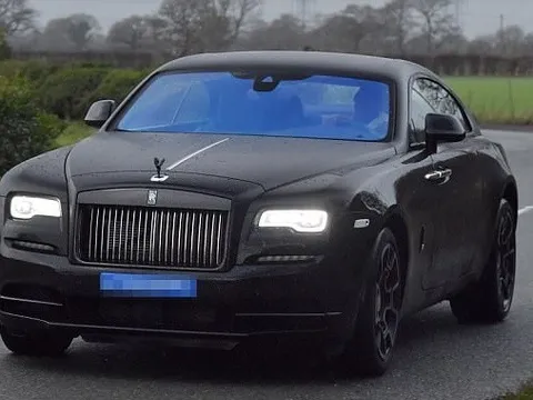 Bộ sưu tập xe "khủng" của sao Man Utd