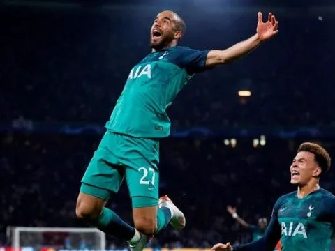 Chùm ảnh: Thời "trẻ trâu" của người hùng Tottenham Hotspur
