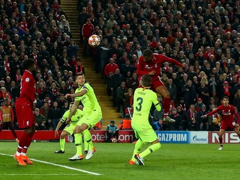 '1 quả tạt tuyệt diệu từ Shaqiri'