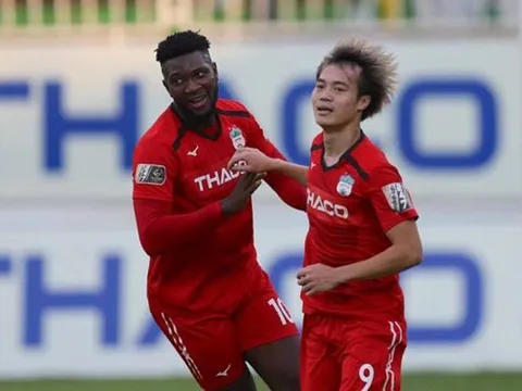 Văn Toàn lập cú đúp, HAGL có trận thắng đầu tay trên sân nhà tại V-League 2019