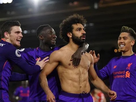 10 khoảnh khắc ấn tượng bóng đá Anh cuối tuần qua: Cơn điên của 'Vua Ai Cập'