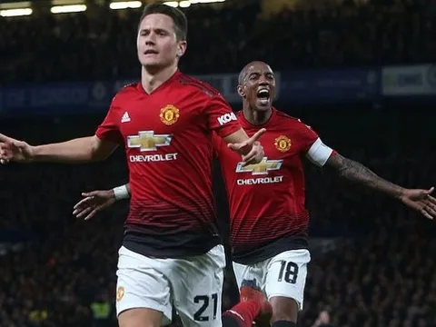 NÓNG! Man Utd chuẩn bị ký hợp đồng 15.6 triệu bảng với "đội trưởng tương lai"