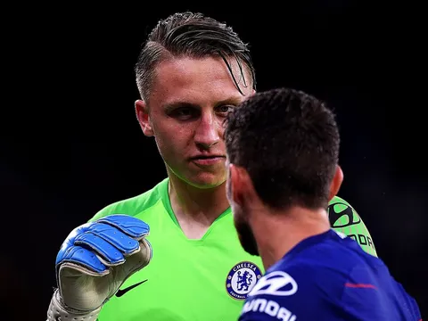 PSG ra tay, cứu sao mai Chelsea khỏi kiếp mài đũng quần trên ghế dự bị