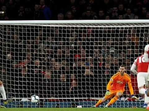 Người trong cuộc lên tiếng, đã rõ viễn cảnh Bayern theo đuổi "ngọc thô" của Real