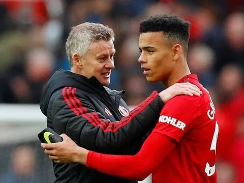 XONG! Có 'vũ khí mật' ghi 29 bàn/28 trận, Solskjaer từ chối 6 tân binh