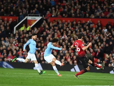 'City làm được điều đó, United thì không'