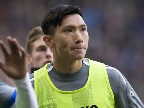 Ngó lơ Văn Hậu, cựu HLV Heerenveen khuyên đội nhà tậu 1 hậu vệ trái mới